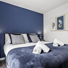 Stylish 2 bedroom Apartment in Kettering, hotel v mestu Northampton