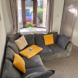 Beautiful Location One Bedroom Residential Home, hotel Cramlingtonban