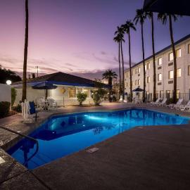 Days Inn & Suites by Wyndham Mesa Near Phoenix, hotel em Mesa