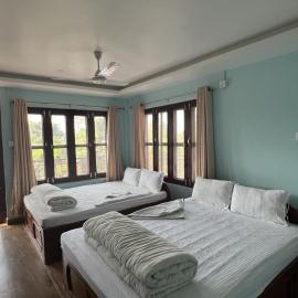 Sauraha Guest House, hotel in Sauraha