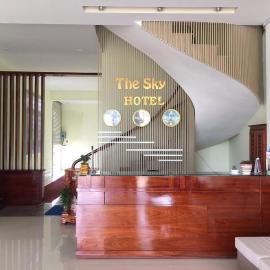 The Sky Hotel, hotel in Xa Dau Giay