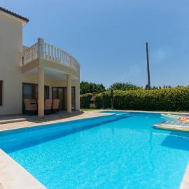 Villa Tsikkos Pende, hotel v destinácii Argaka