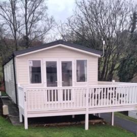 Seaside View Caravan in Polperro, hotel in Looe