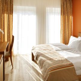 Hotel Lava Inn - 24 h Check-In - Nähe LKH, Landeskrankenhaus, Feldbach, hotel di Feldbach