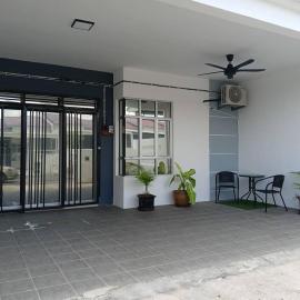 Adia's homestay jengka, hotel in Bandar  Pusat Jengka