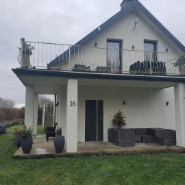 Apartment am See für bis zu 7 Personen, hotel a Mielno