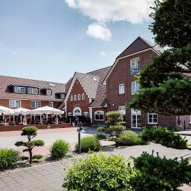 Hotel Neuwarft Altbau, hotel di Dagebull