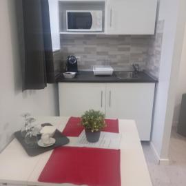 Your Independent Room with parking, hotel en Lecco