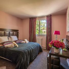 Logis Hotel - Restaurant Le Relais de Comodoliac، فندق في سان جونيان