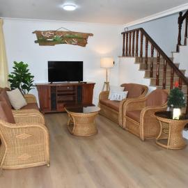 Rain Tree Homestay, Hotel in Bintulu