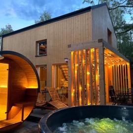 Sauna&Jacuzzi Domki Pod Brzozami Sława, hotell sihtkohas Sława