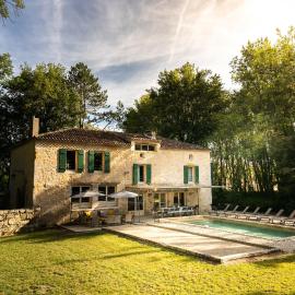 Magnifique villa en pierre avec piscine