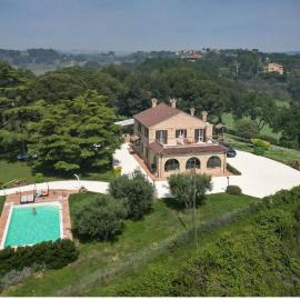 Your-All-Season-Paradise, Sea View, Adria, in Italy