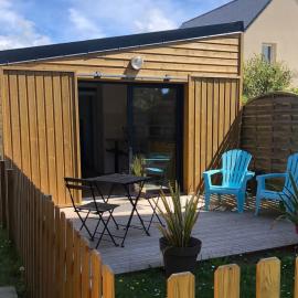Le Petit Chalet de la Plage - Terrasse & Jardinet, hotel i Portbail