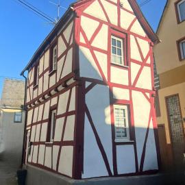 Charmantes denkmalgeschütztes Tiny House am Rhein, ξενοδοχείο σε Rhens