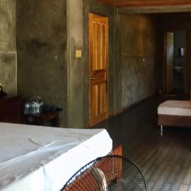 RedDoorz Hostel @ Madrias Pension House Isabela, hotel sa Tumauini