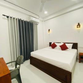 Lavish, Hotel in Weligama