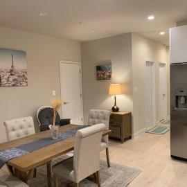 Private 2BR Apartment - Free Off Street Parking, Fast Wi-Fi & Laundry, hotel in Washington, D.C.