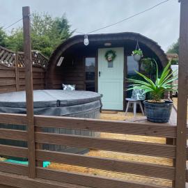 Crabmill glamping bewdley, hotell i Bewdley