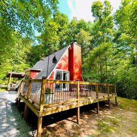 Two Cedars House, hotel v destinácii Morganton