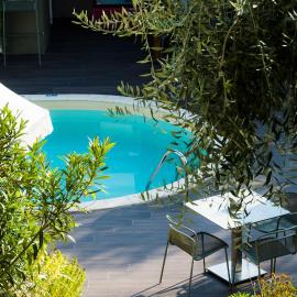 Vera Lilli: Limenas'ta bir otel