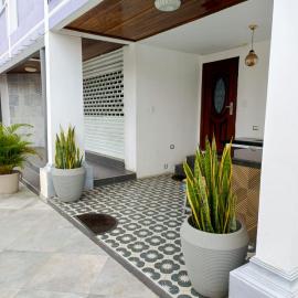 Mimo Suits y Rooms, Hotel in Machala