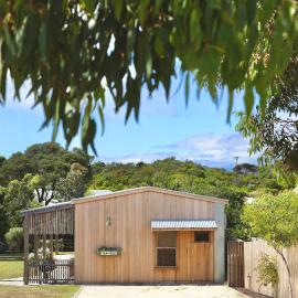 Tea Tree - Private Retreat with Outdoor Bath, hotell sihtkohas Robe