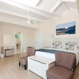 Westhill Guesthouse, Balcony with lagoon view, pool, close to centre, quiet
