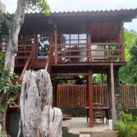 VANAYA wooden Lodges in Lush Garden, hotel in Pemuteran