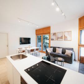 Meir Dizengoff Residence with Shelter