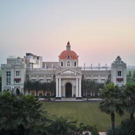 Royal Kingdom Sarovar Portico Pilibhit, hotel u gradu 'Pīlībhīt'