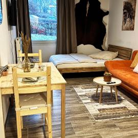 Nähe Uni Campus inklusive Parkplatz Boho-Suite by Simon - Perfekt für einen Aufenthalt in Zentrumnähe!: Saarbrücken şehrinde bir otel