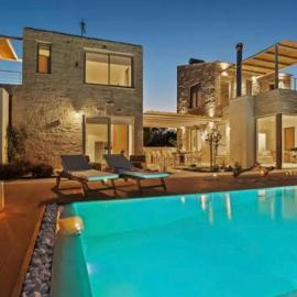 Annassa Experience Suites 2' walk from Almyrida Beach