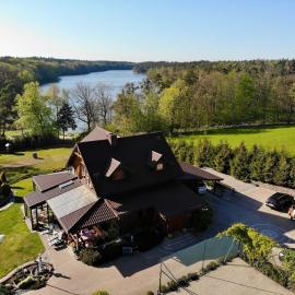 Zdunlandia Dom nad Jeziorem, jacuzzi, kort, basen, hotel in Zduny