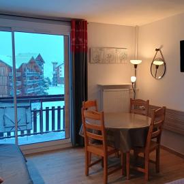 Joli studio 4-6 pers - balcon avec vue sur montagne