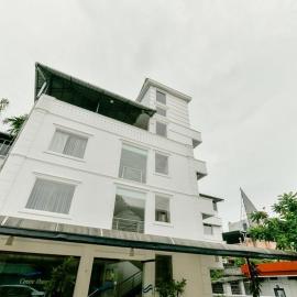 Hotel Centre Point, отель в Коччи