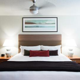 West Coast Suites at UBC, khách sạn ở Vancouver