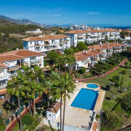 Mijas, Colinas del Faro, lovely terrace apartment walking distance to beach، فندق في ميخاس