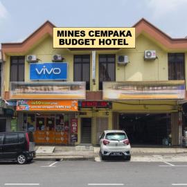 Mines Cempaka Budget Hotel
