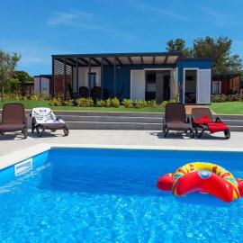 Eurocamp Mobile Homes Kastanija, hotel a Novigrad Istria