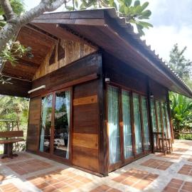 Why Worry Homestay & Café, hotell sihtkohas Ban Talat Khwai