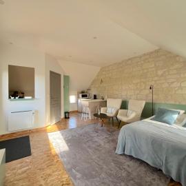 Le Cerisier, chambre d'hôte de charme climatisée, hotel v destinácii Beaumont-en-Véron