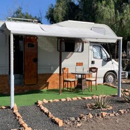 Calima Glamping- Cozy Camper Retreat, hotel in Tefía