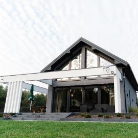 Flora & Sauna Kamieńczyk Konwaliowa 8, hotel i Błonie