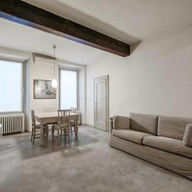 HOST4U - LOGGIA Square Apartment in Brescia City Center Piazza della Loggia & Piazza Vittoria