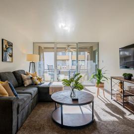 Modern Condo - Get to Old Town in Minutes!, viešbutis mieste Skotsdeilis