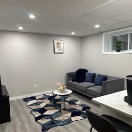 Luxury-Home Away from Home with Private Entrance