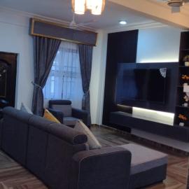Plum Royal Estates - King Royal Suite: Agboogba şehrinde bir otel
