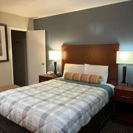 유진에 위치한 호텔 Travelers Inn Eugene University