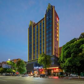 Calvin International Hotel Guangzhou Baiyun International Airport Huadu Plaza Branch - Free Deliver Service to Guangzhou Baiyun International Airport & Free Deliver Service to Canton Fair Complex During Canton Fair Period, hotel i Huadu